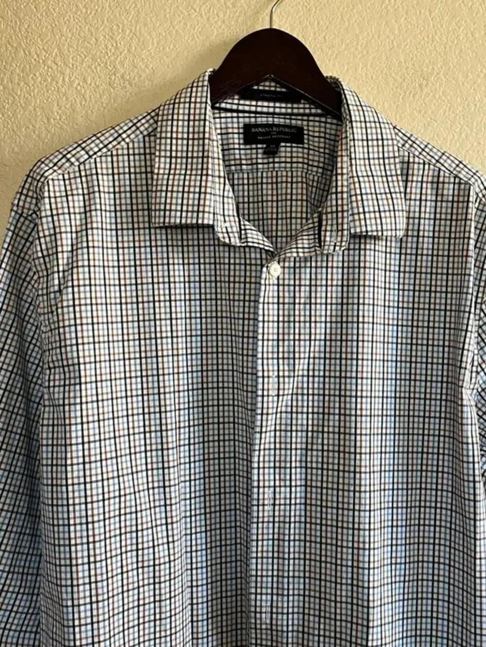 Banana republic button down dress shirt long sleeves